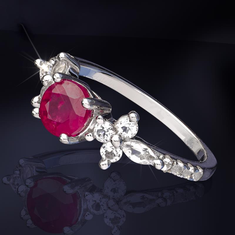 Elegante Ruby Ring, Necklace & Earrings