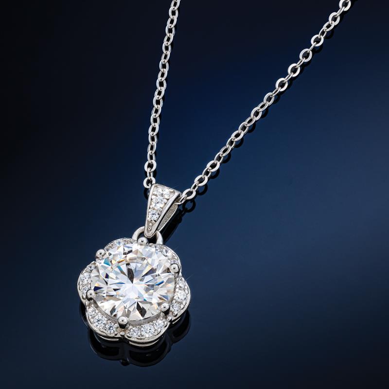 Sparkling Star Moissanite Ring and Necklace