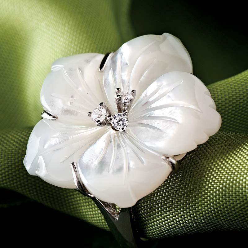 Mother of Pearl Hibiscus Ring and Earrings