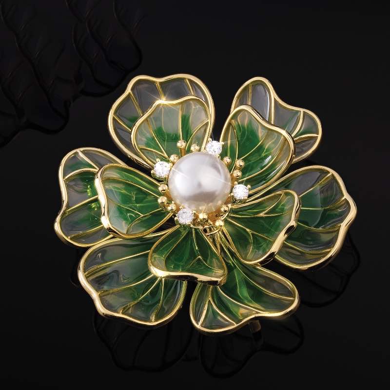 Flower Show Brooch Green