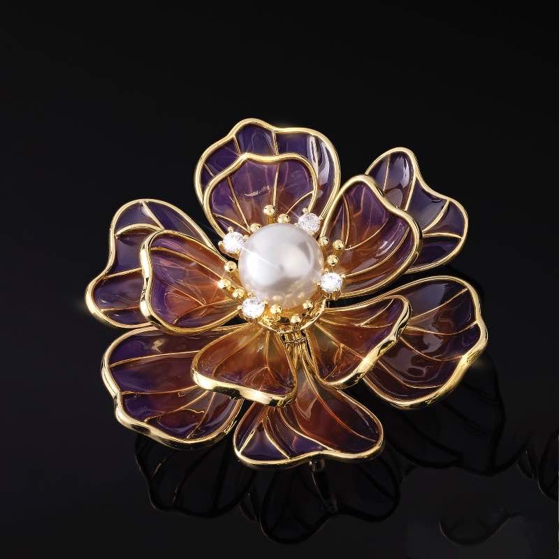 Flower Show Brooch Amber