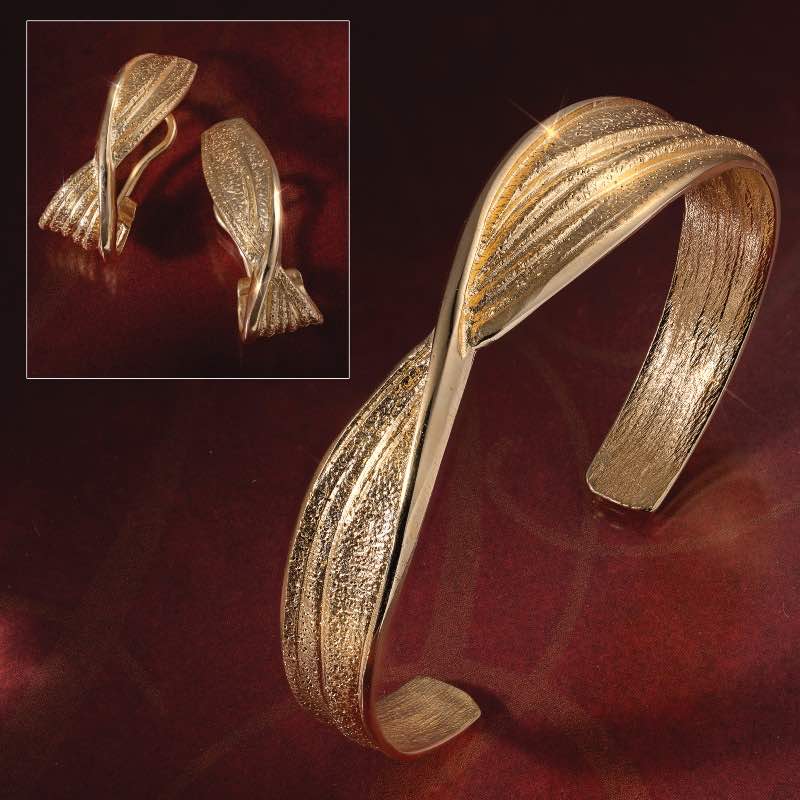 Italian-Made Onda Cuff & Earrings