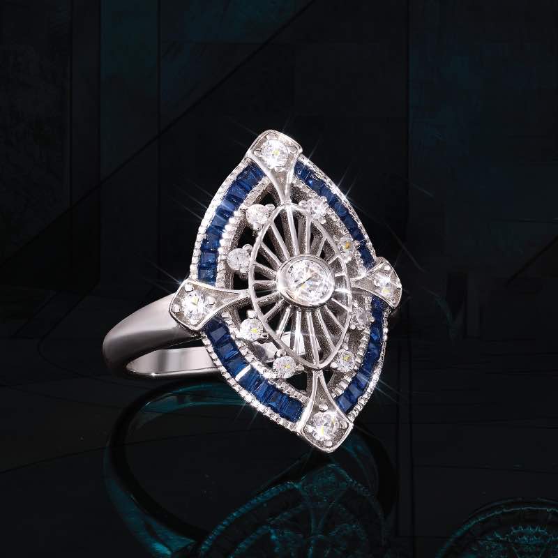 Nouveau Modern Ring