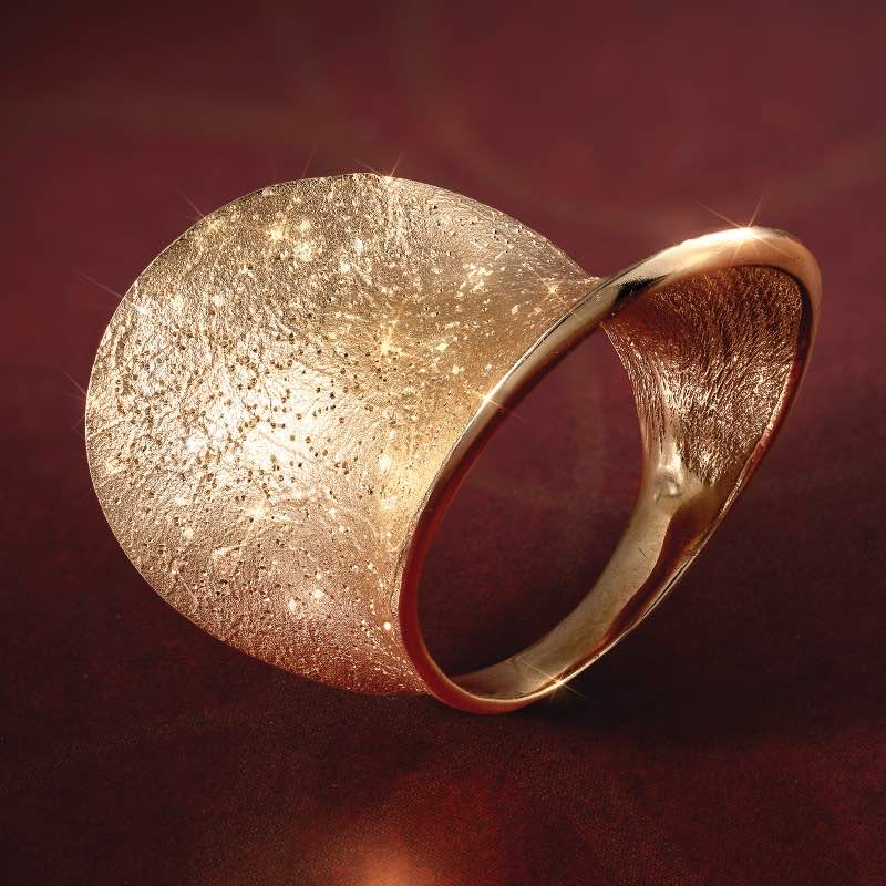 Italian-Made Onda Ring